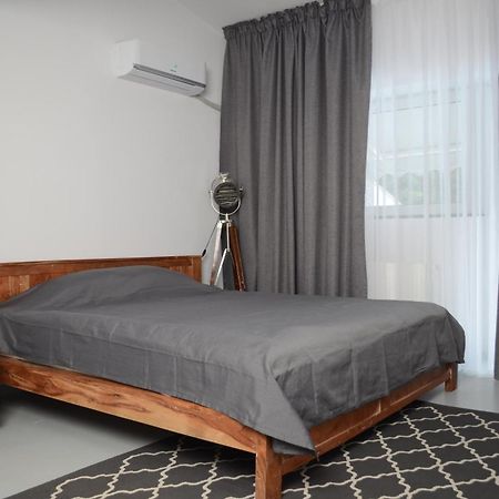 Omega House Hotel 布加勒斯特 外观 照片