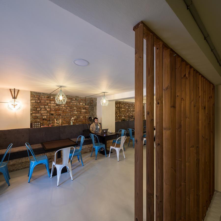 Omega House Hotel 布加勒斯特 外观 照片